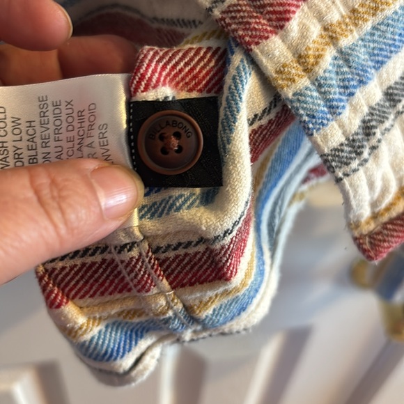 Billabong Baja Plaid Hooded Flannel Shirt, front pockets , size Large - Picture 7 of 10